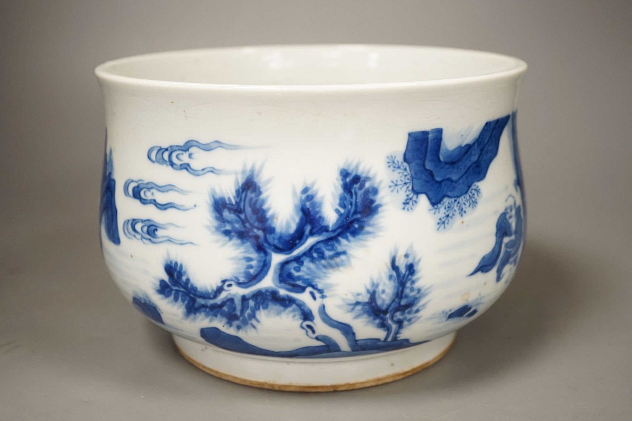 A Chinese blue and white censer, 19cm